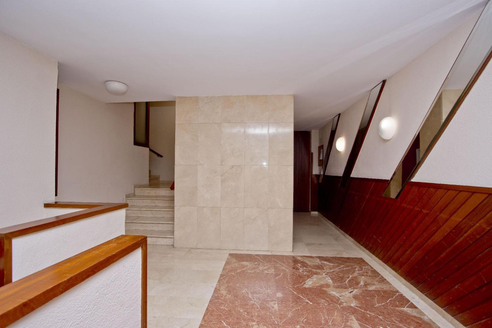 Barcelona City North Hostal ภายนอก รูปภาพ