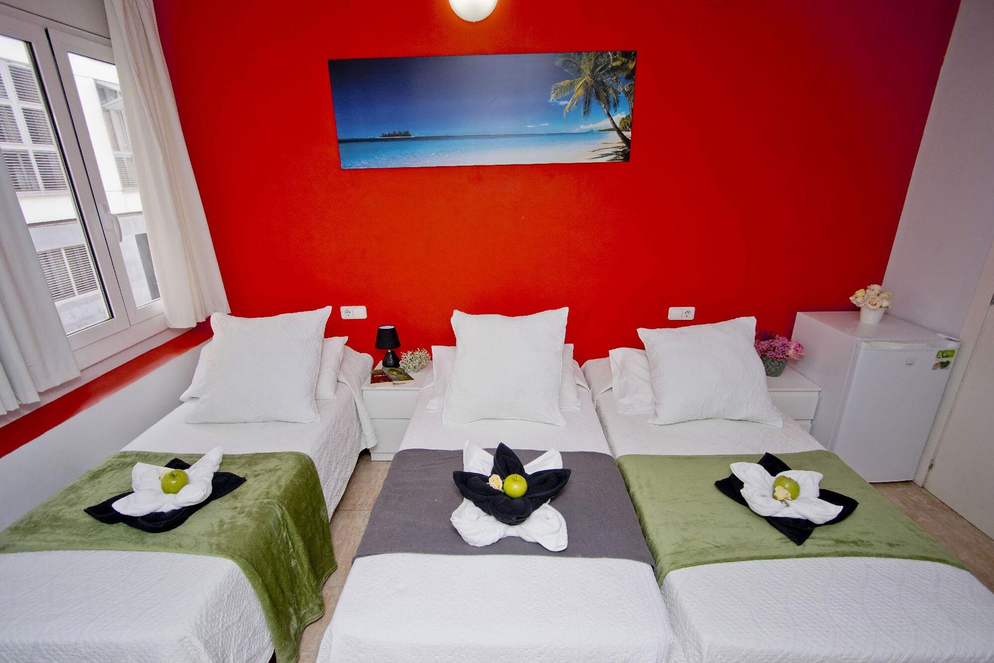 Barcelona City North Hostal ภายนอก รูปภาพ